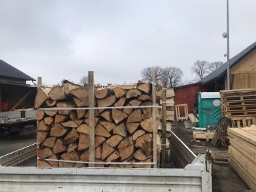 drewno kominkowe opałowe suche