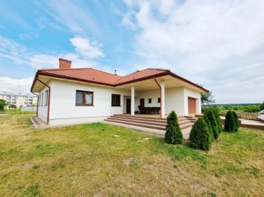 Pośrednictwo sprzedaży domów, mieszkań, działek