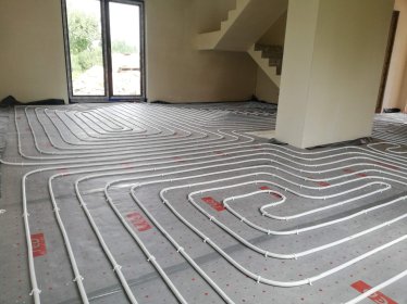 Montaż ogrzewania podłogowego