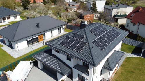 Instalacja 10 kWp na blachodachówce i falowniku FoxEss T10 G3
