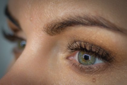 reportaż z uroczystości plus sesja, bądź sesja w innym terminie