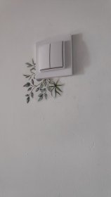 montaż gniazdek, włączników i innych punktów elektrycznych