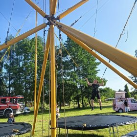 Eurobungee Trampoliny pająk 4 stanowiska