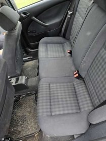 Pranie tapicerki samochodowej