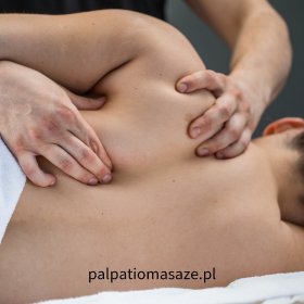 Zadbaj o swoje plecy – ulga dla odcinka piersiowego kręgosłupa!