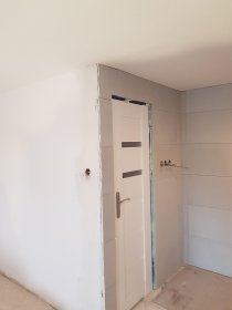 Malowanie, szpachlowanie, sufity podwieszne, panele, kafelki, gładzie, montaże drzwi…