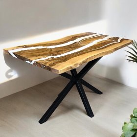 Wykonujemy meble na zamówienie z naturalnego drewna i metalu: stoły, podstawy stołów, rega