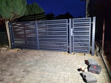 Wykonanie i montaż bram stalowych i ocynkowanych
