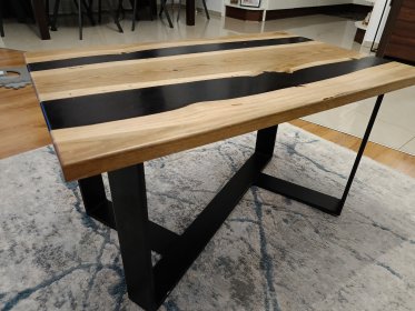 Spawanie różnych konstrukcji nóg do stolików kawowych itp.