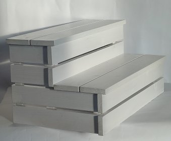 Ekspozytor drewniany, stojak wystawowy 