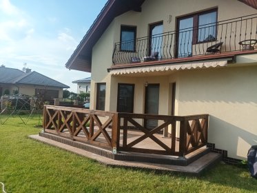 Balustrada drewniana balkonowa tarasowa