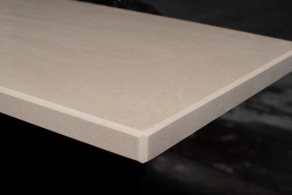 Parapety kamienne i z konglomeratu