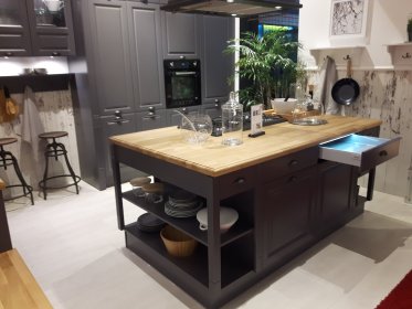 Projektowanie, wizualizacja oraz montaż kuchni