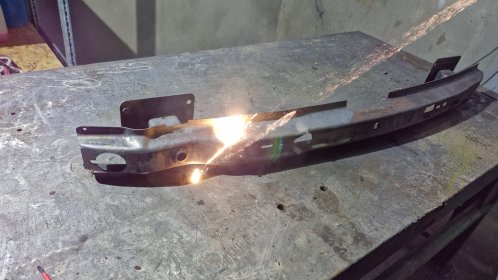 Laserowe czyszczenie metalu