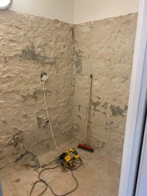 SkUwAnIe płytek, tynków, posadzek. RoZbIóRkI łazienek, mieszkania