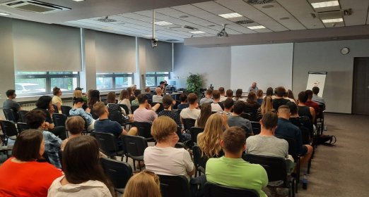 Transmisja na żywo z konferencji