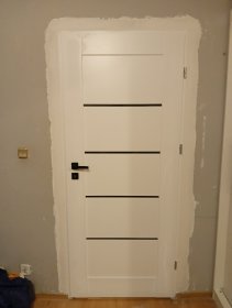 Montaż drzwi pokojowych