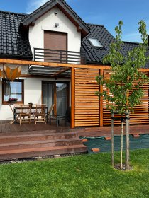 Konstrukcja i dostarczanie materiału na wiaty i pergole drewniane