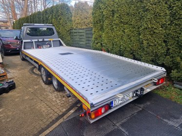 transport holowanie pojazdów