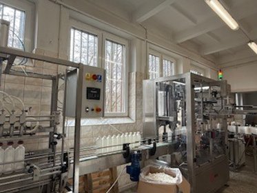 Rozlewanie mieszanin chemicznych (środki czystości i inne), etykietowanie