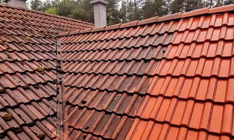 Mycie dachu wraz z rynnami.