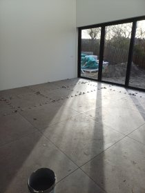 Podlogi duże formaty i nie tylko