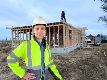 Kierownik budowy domu szkieletowego