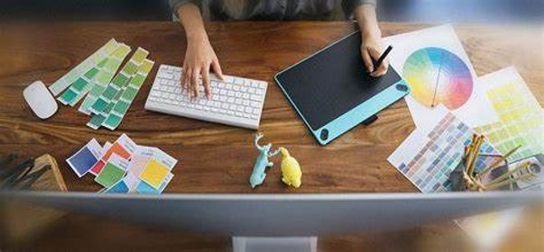 Grafika komputerowa (Adobe Photoshop, Illustrator, InDesign).