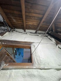 Ocieplenie stropu drewnianego Pianką Pur