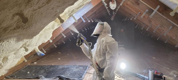 Ocieplanie poddaszy pianką PUR z jonami srebra SilverFoam Ag40