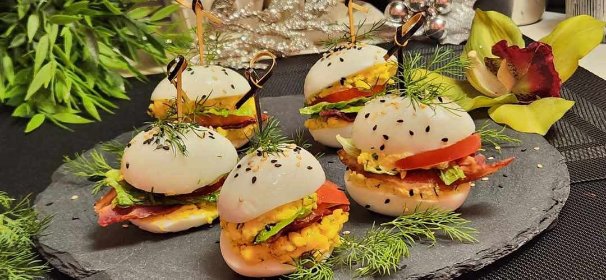 pieknie podane i pyszne przekąski ,dania, bezpieczna dostawa