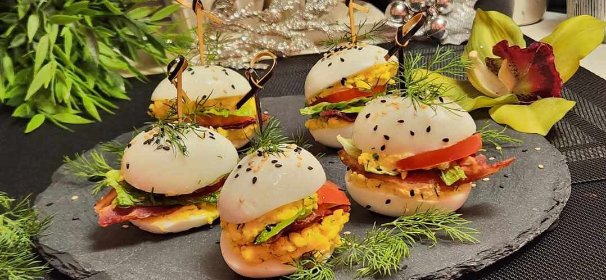 ✅ Duże porcje – nikt nie wyjdzie głodny! ✅ Świeże składniki, duże porcje i autentyczny dom