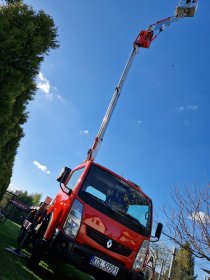 Uslugi podnośnikiem koszowym - zwyżką o wysokości roboczej 21 metrów
