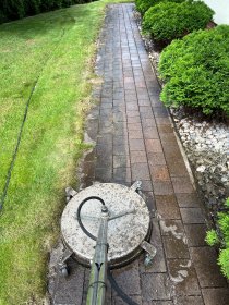 Mycie kostki brukowej