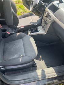 Pranie tapicerki samochodowej