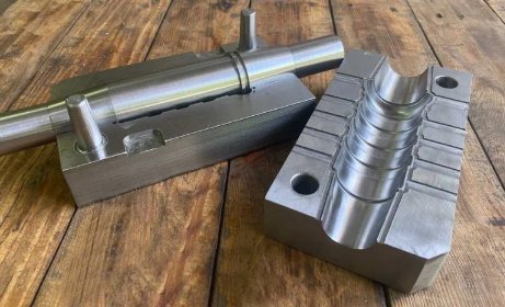 Produkcja form wtryskowych Frezowanie, toczenie, modele odlewnicze CNC