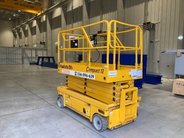 Wynajem podnośników nożycowych