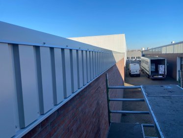 WYGINANIE ORAZ MONTAŻ BLACH