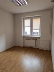 Warszawa Włochy: lokal biurowo-usługowy o pow. 70 m2, parter