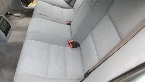 Pierzemy tapicerkę samochodową oraz całe wnętrza pojazdów