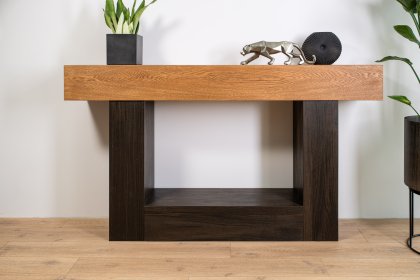 Meble z wysokiej jakości litego drewna, sezonowane i skrupulatnie selekcjonowane