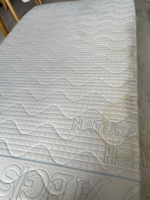 Kompleksowe pranie materacy