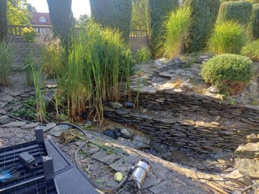 Montaż i czyszczenie oczek wodnych