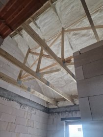 Docieplenia poddaszy metodą natrysku piany PUR !!