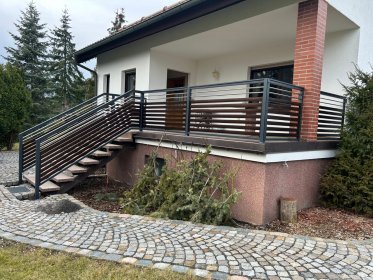 Wykonanie balustrad metalowych oraz schodów