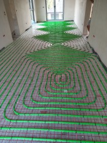 Montaż ogrzewania podłogowego