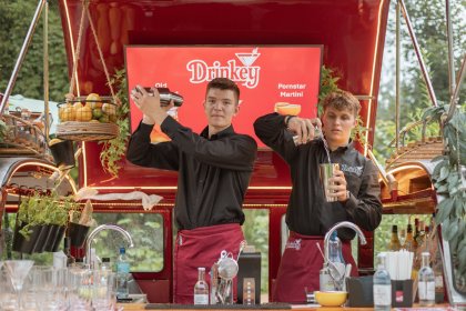 Drink bar w zabytkowym volkswagenie T1