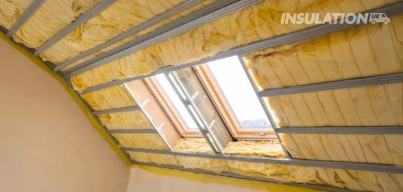 Ocieplanie dachów i poddaszy wełną.