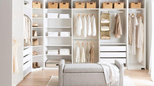 Porzqdek czyszczenie wnetrza szafy