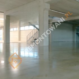 Wykonanie wraz z materiałem posadzki żywicznej